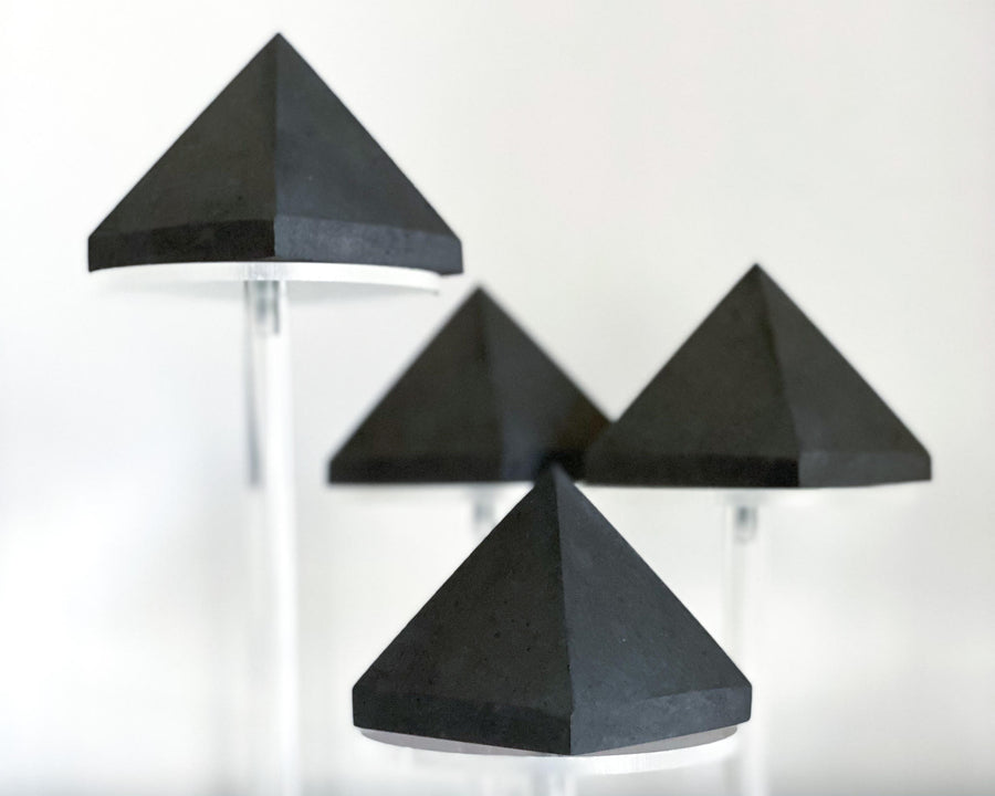 Shungite Pyramid ♢ 6cm