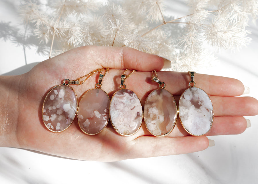 Flower Agate Oval Necklace